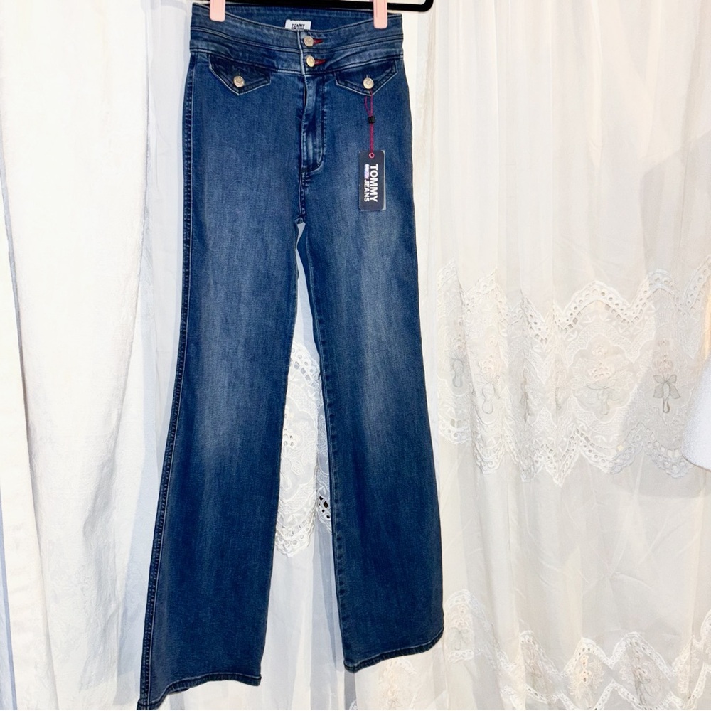 High-Waisted Tommy Hilfiger Flare Jeans